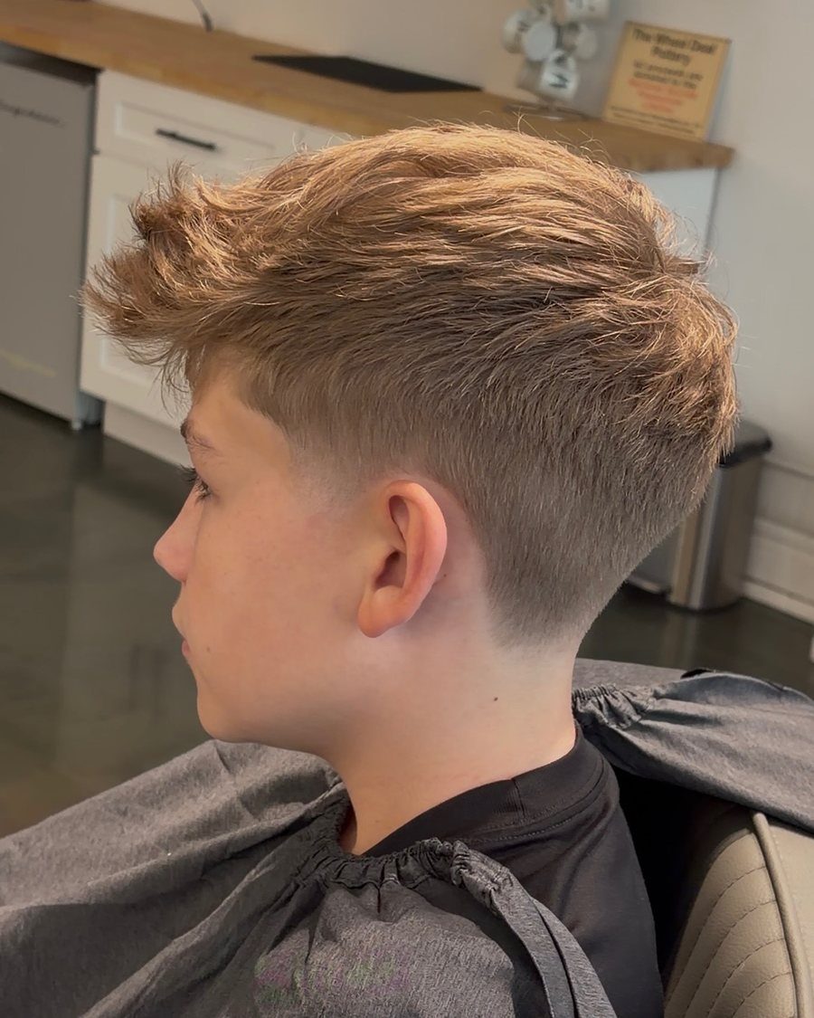 Textured fringe with a taper
